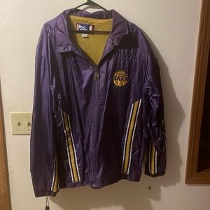 Men’s Lakers windbreaker